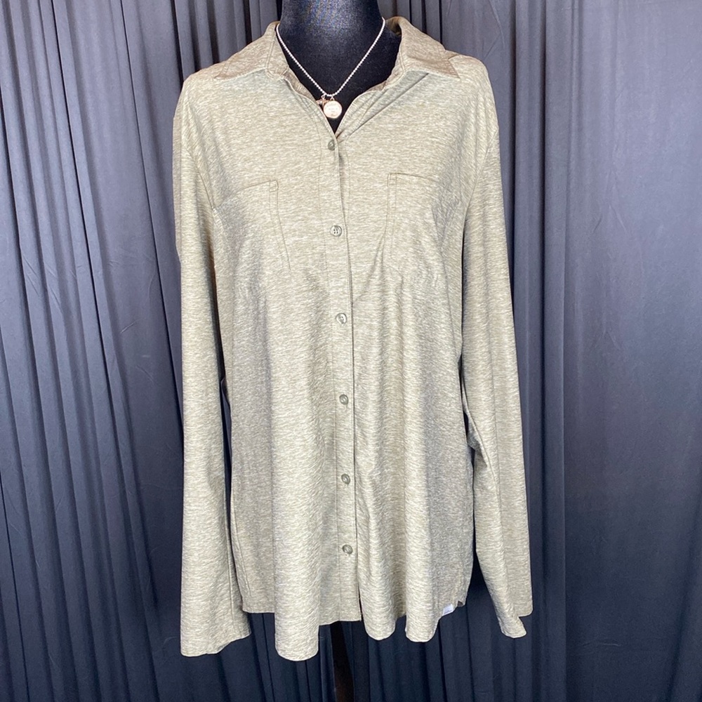 Eddie Bauer- long sleeve green & white button up shirt Sz xl